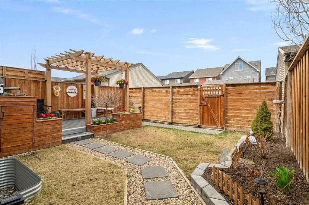 48 Walgrove Green Se, Calgary, AB - Outdoor