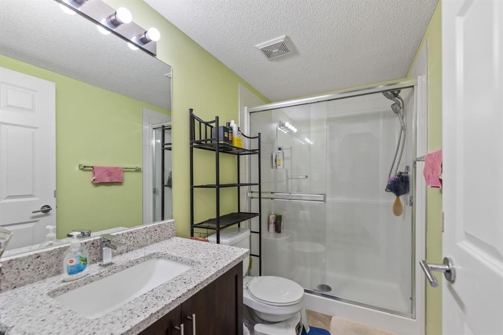 3306-279 Copperpond Common Se, Calgary, AB - Indoor Photo Showing Bathroom