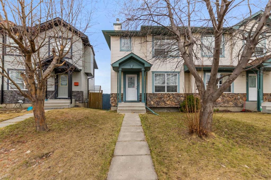 50 Taravista Gardens Ne, Calgary, AB - Outdoor With Facade