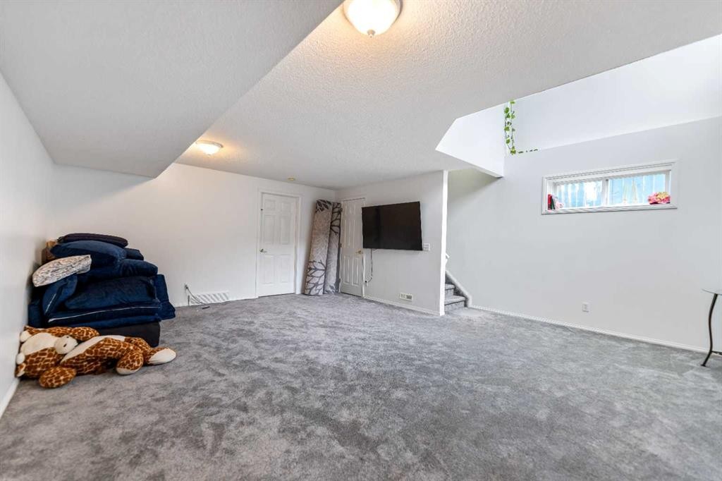 50 Taravista Gardens Ne, Calgary, AB - Indoor