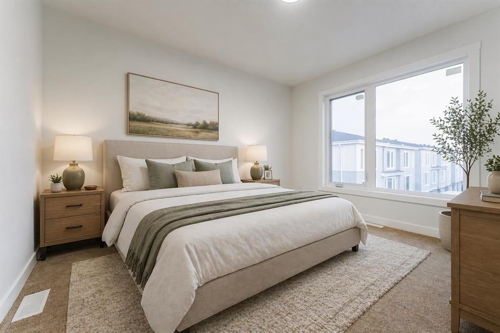 4909 88 Avenue Ne, Calgary, AB - Indoor Photo Showing Bedroom