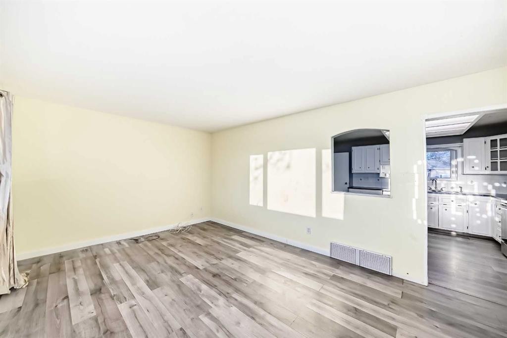 1511 43 Street Se, Calgary, AB - Indoor