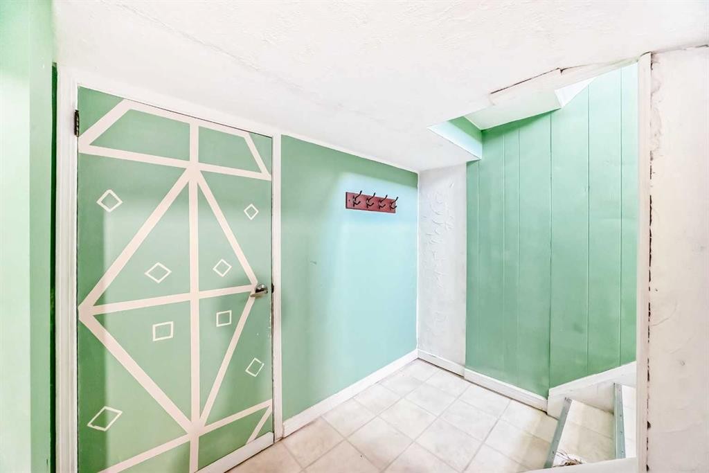 1511 43 Street Se, Calgary, AB -