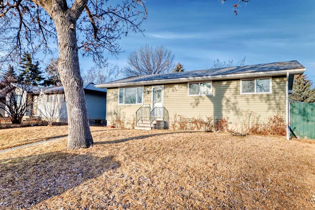 1511 43 Street Se, Calgary, AB - Outdoor