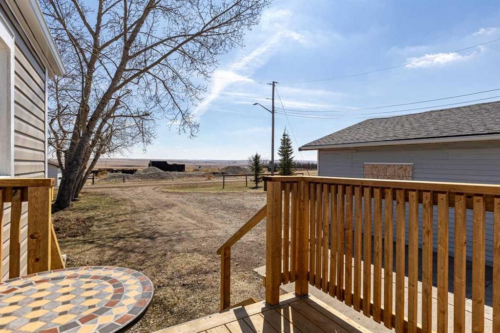 228 Railway Avenue, Mossleigh, AB - Outdoor