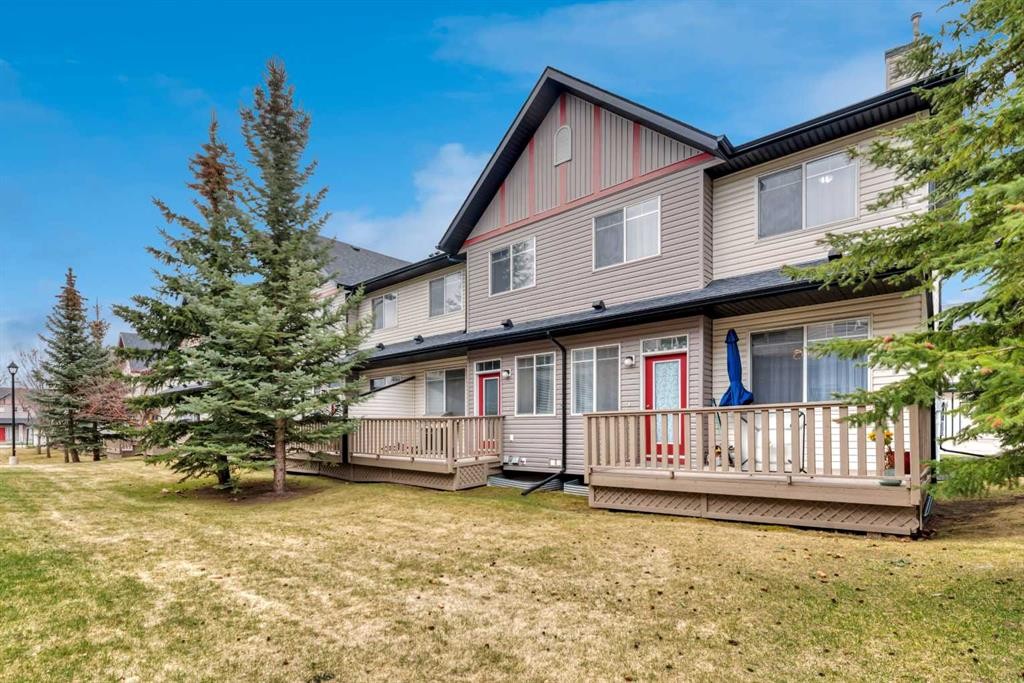 49 Everridge Gardens Sw, Calgary, AB - Outdoor With Deck Patio Veranda
