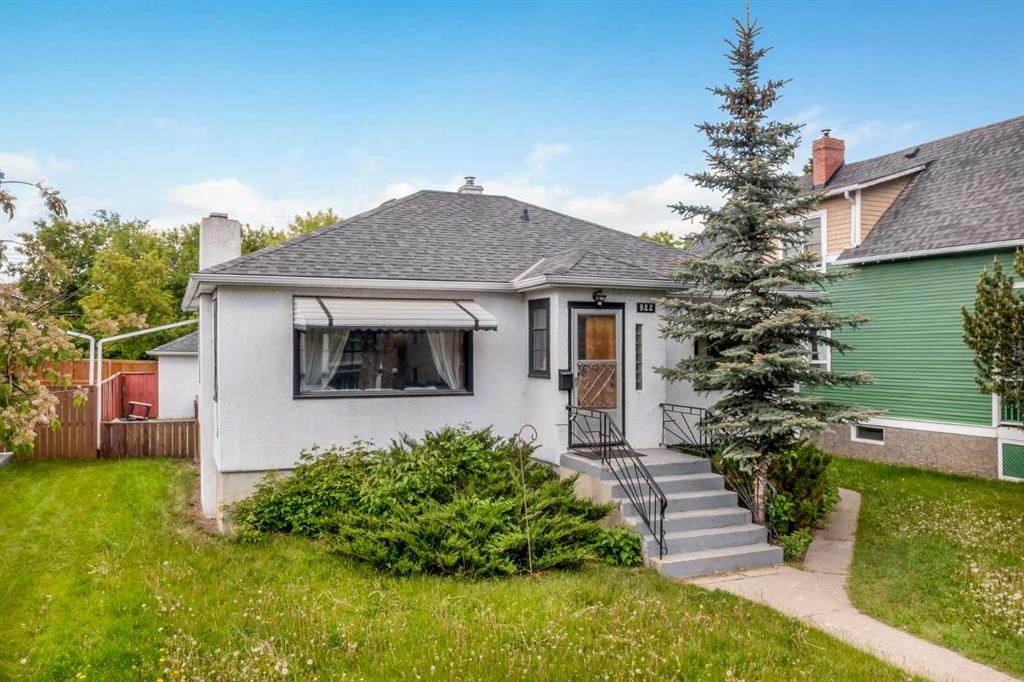 922 2 Avenue Nw, Calgary, AB - Outdoor
