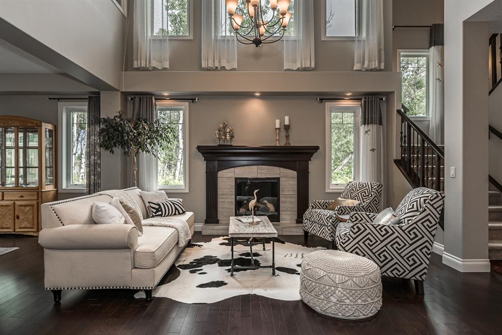 180 Ascot Drive Sw, Calgary, AB - Indoor Photo Showing Living Room With Fireplace