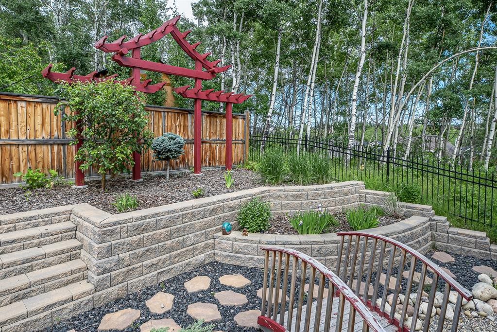 180 Ascot Drive Sw, Calgary, AB - Outdoor With Deck Patio Veranda