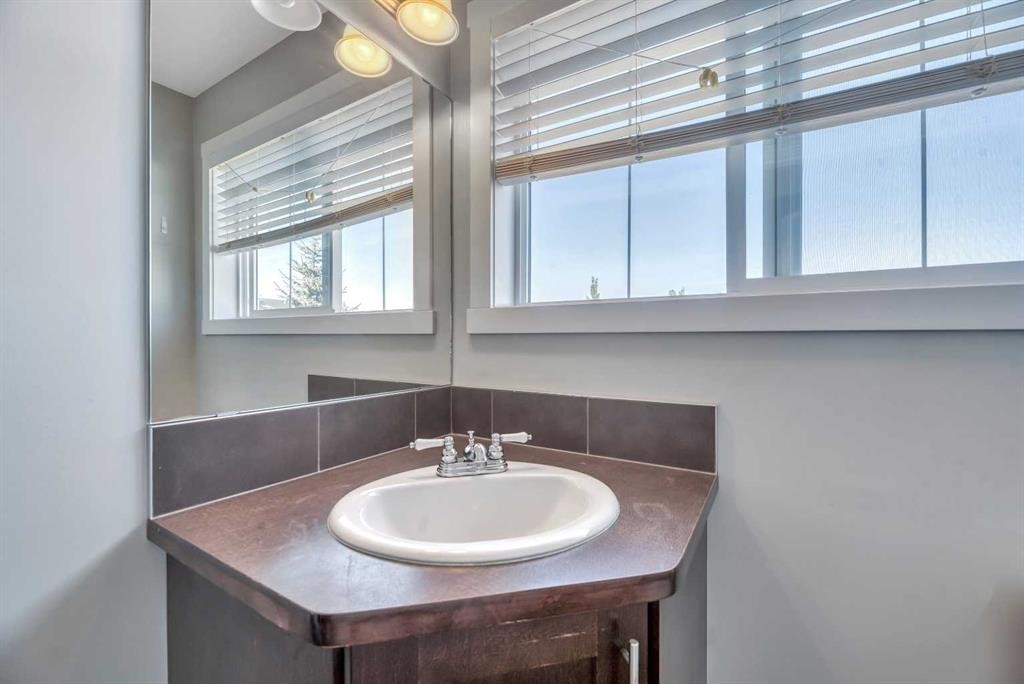 238 Ranch Ridge Meadow, Strathmore, AB - Indoor