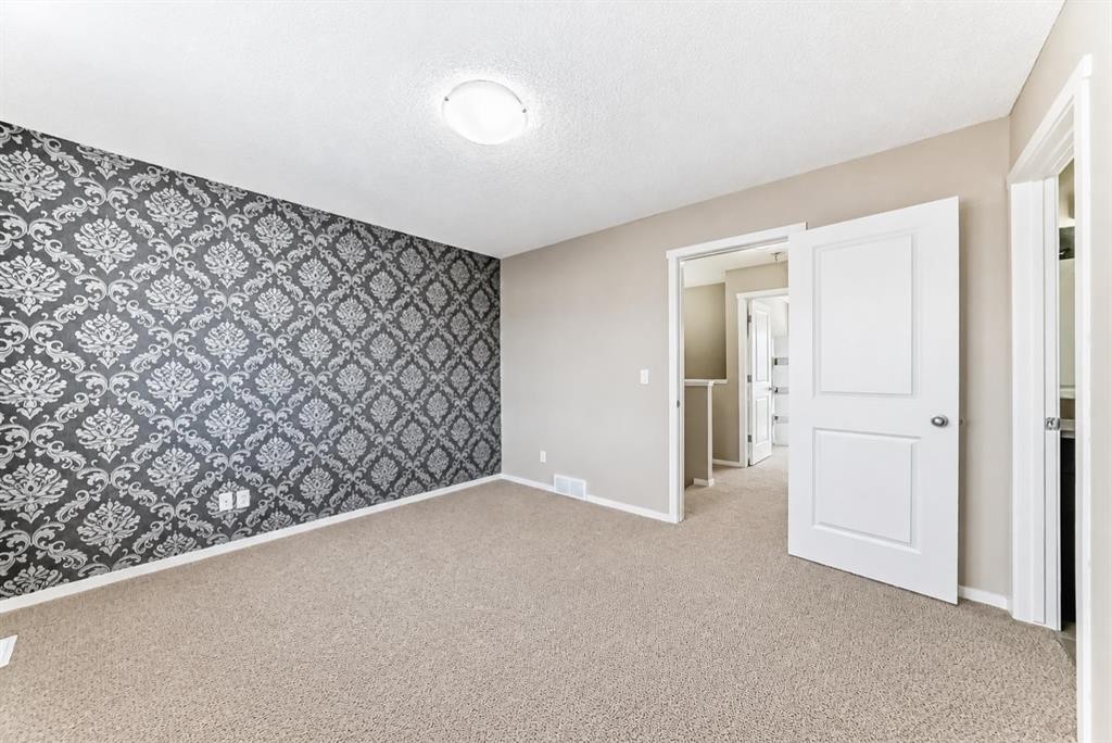 120 Evansridge Court Nw, Calgary, AB - Indoor Photo Showing Other Room