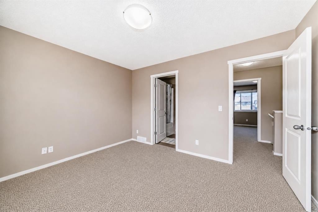 120 Evansridge Court Nw, Calgary, AB - Indoor Photo Showing Other Room