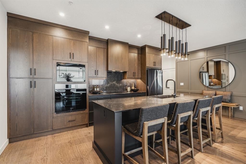 60 Cascade Ridge, Canmore, AB - Indoor Photo Showing Kitchen With Upgraded Kitchen