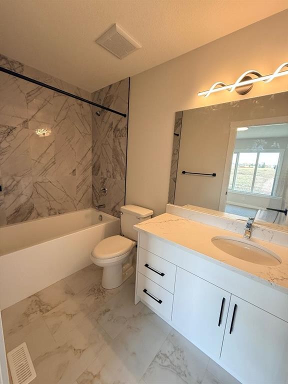 1927 Mccaskill Drive, Crossfield, AB - Indoor Photo Showing Bathroom