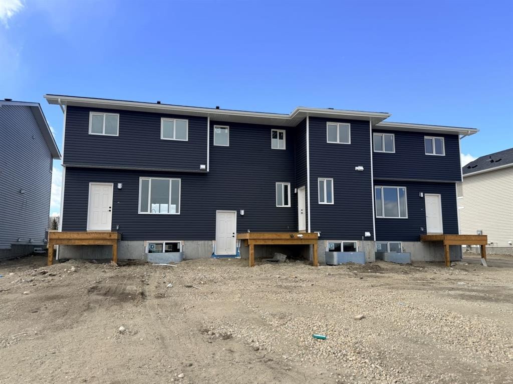 1927 Mccaskill Drive, Crossfield, AB - Outdoor