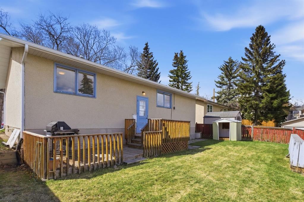 5044 Norris Road Nw, Calgary, AB - Outdoor With Exterior