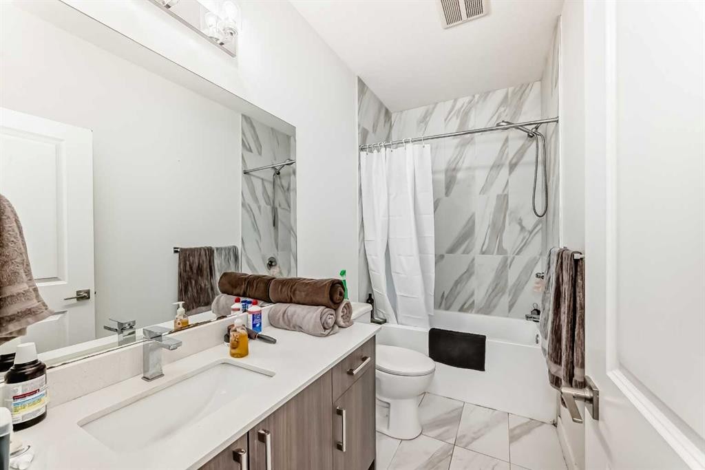 3654 Cornerstone Boulevard Ne, Calgary, AB - Indoor Photo Showing Bathroom