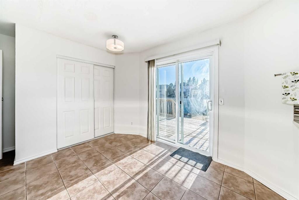 11 Martinridge Place Ne, Calgary, AB - Indoor Photo Showing Other Room