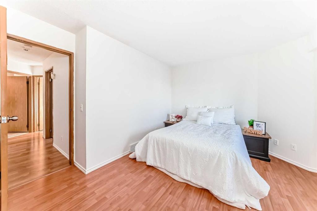 11 Martinridge Place Ne, Calgary, AB - Indoor Photo Showing Bedroom
