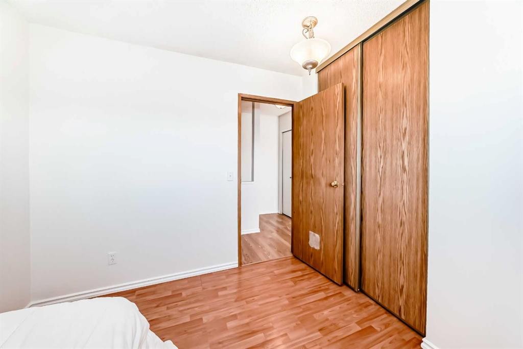 11 Martinridge Place Ne, Calgary, AB - Indoor Photo Showing Other Room