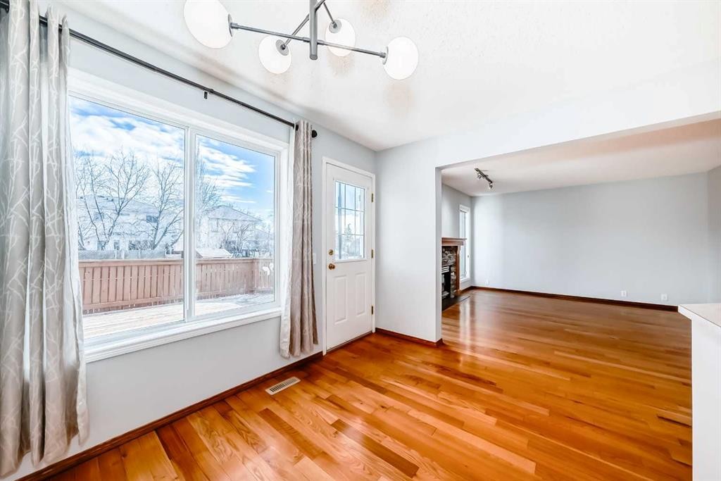 128 Harvest Park Road Ne, Calgary, AB - Indoor Photo Showing Other Room