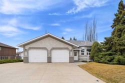 5401 Shannon Drive Olds, AB T4H 1C2