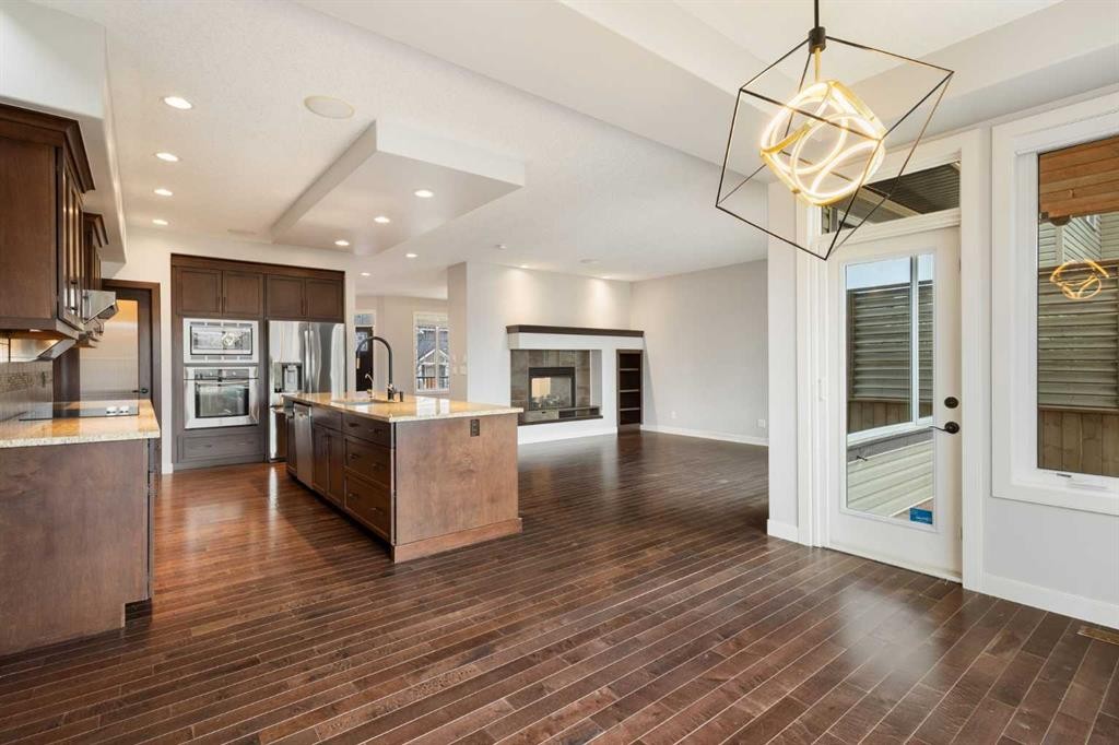 13 Sage Hill Landing Nw, Calgary, AB - Indoor Photo Showing Kitchen With Upgraded Kitchen