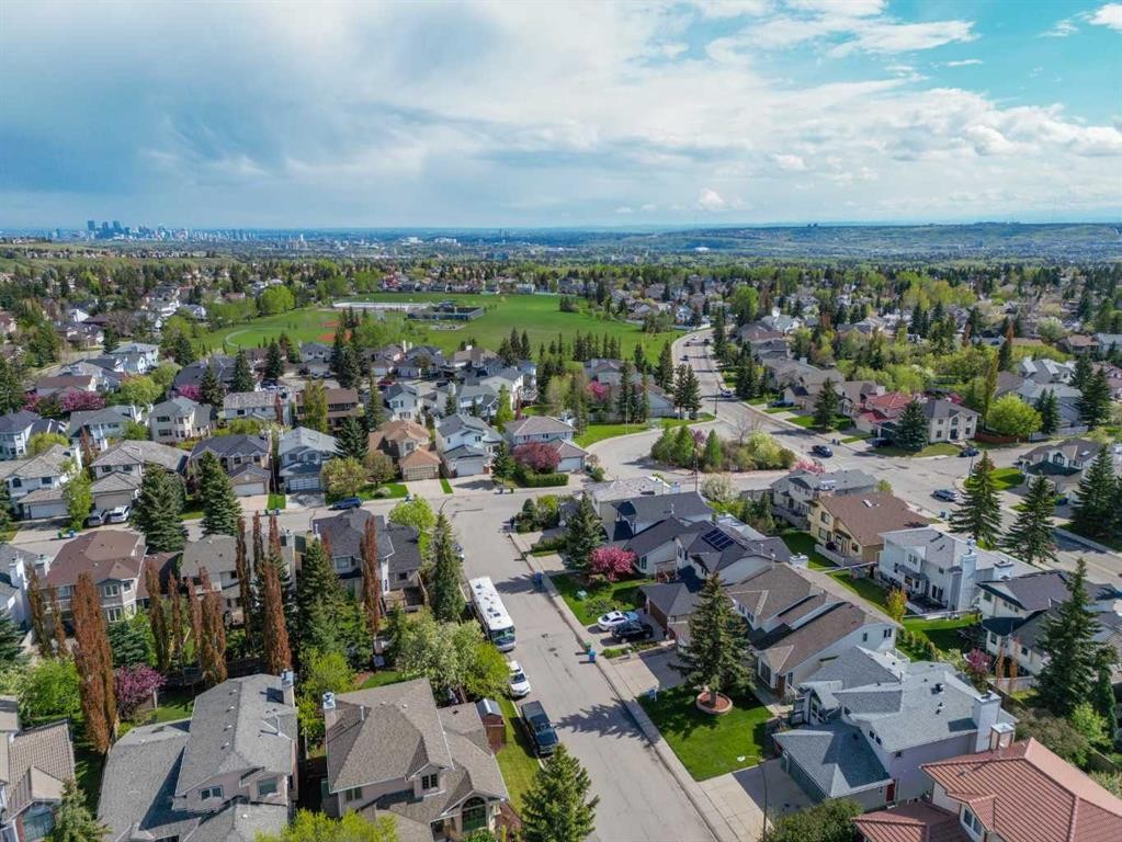 393 Hawktree Circle Nw, Calgary, AB - Outdoor With View