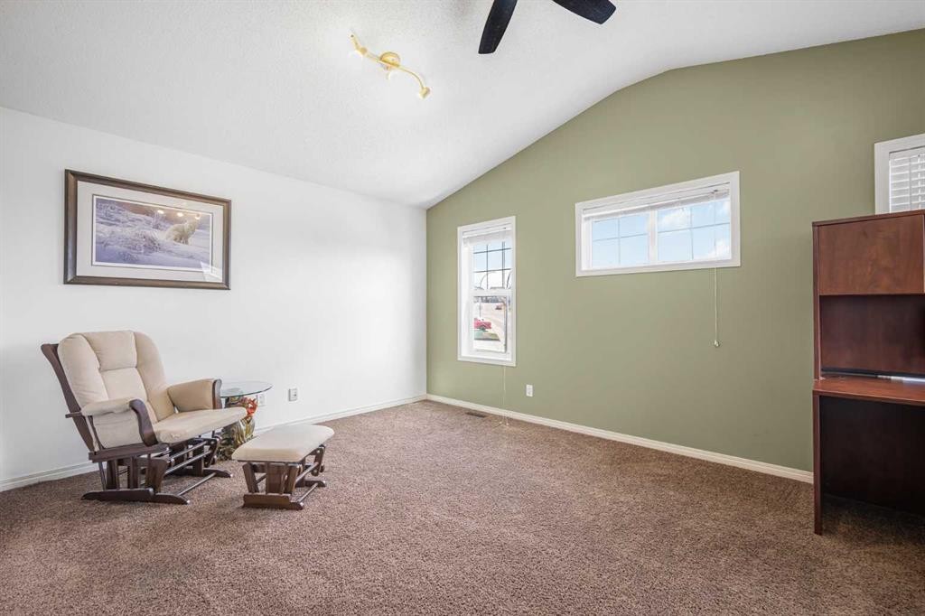 76 Heritage Hill, Cochrane, AB - Indoor Photo Showing Other Room