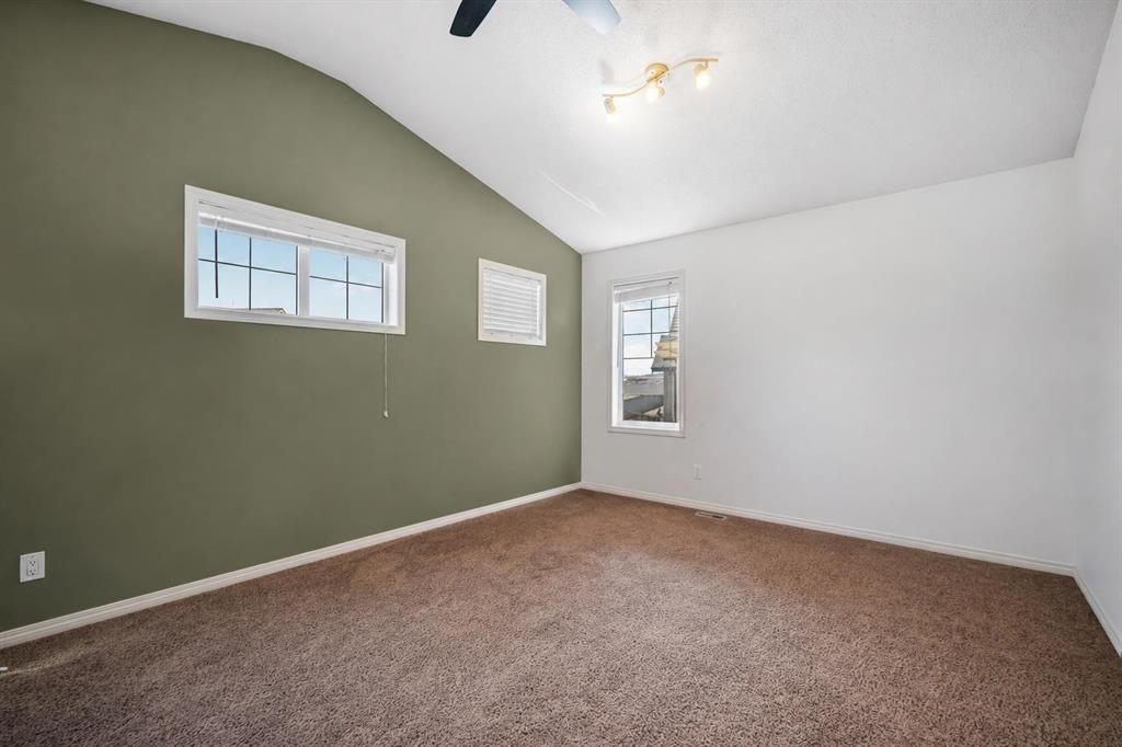 76 Heritage Hill, Cochrane, AB - Indoor Photo Showing Other Room