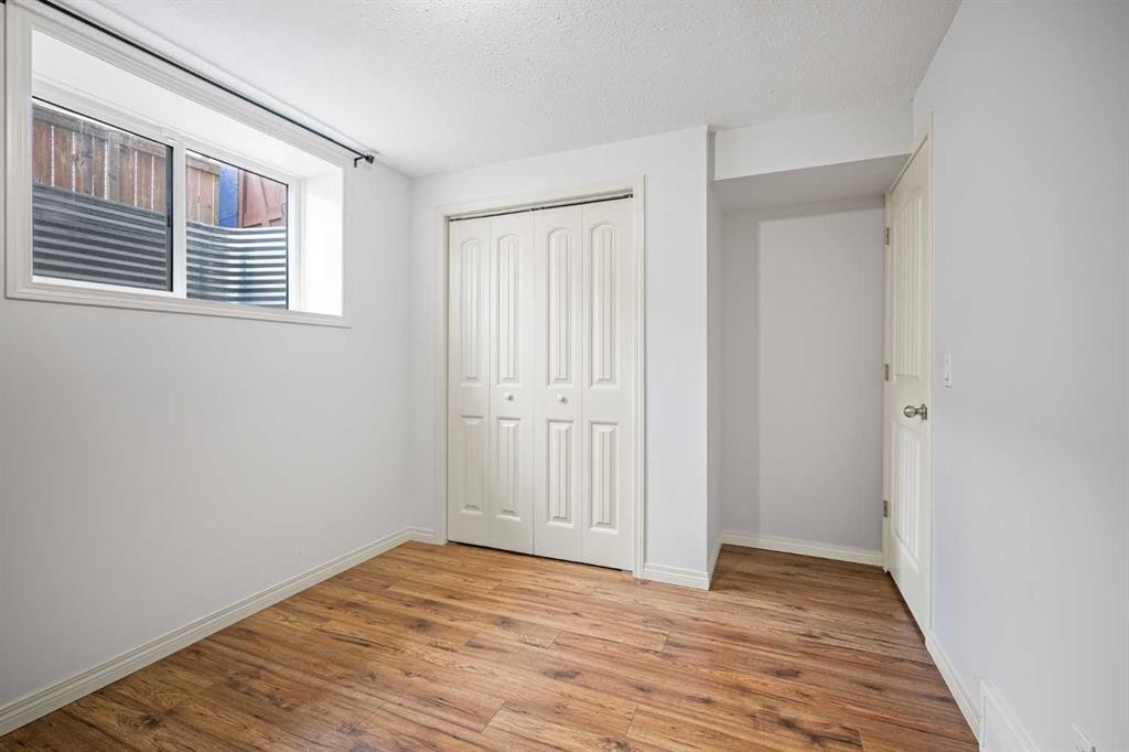 76 Heritage Hill, Cochrane, AB - Indoor Photo Showing Other Room