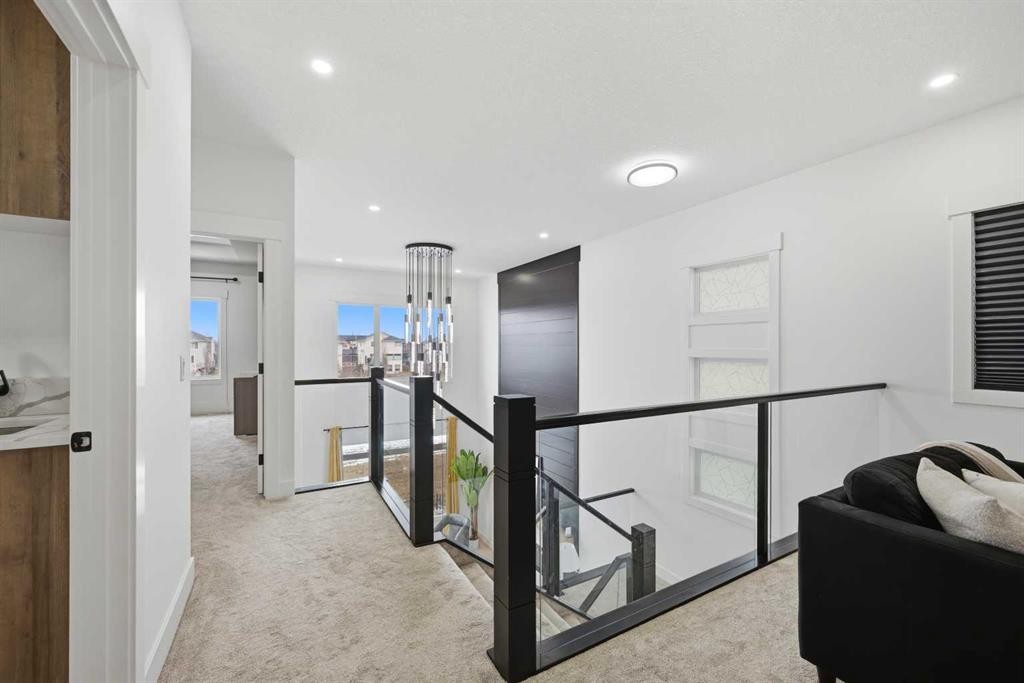 180 South Shore, Chestermere, AB - Indoor Photo Showing Other Room