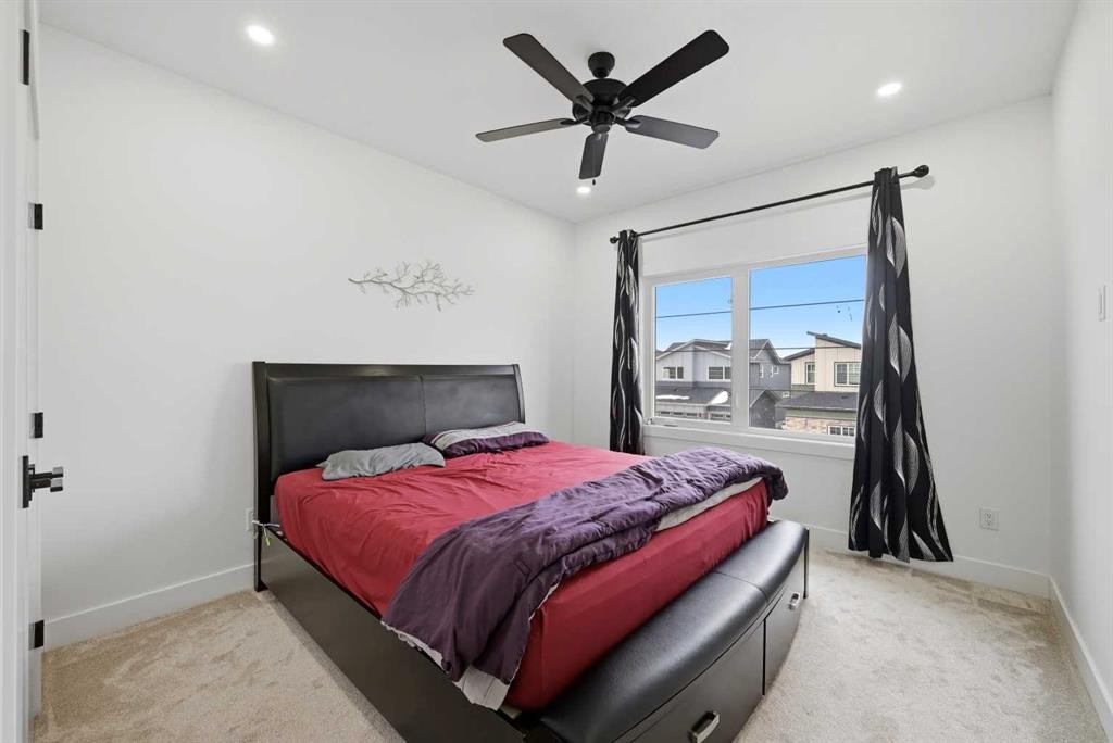 180 South Shore, Chestermere, AB - Indoor Photo Showing Bedroom