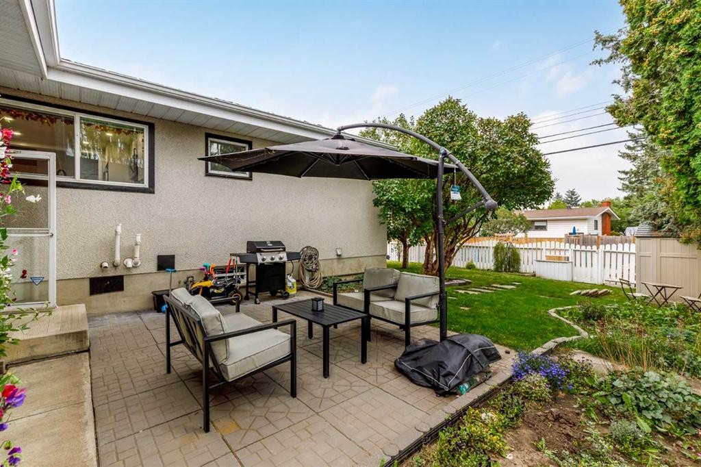 310 Wascana Crescent Se, Calgary, AB - Outdoor