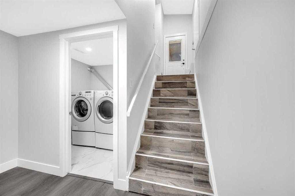 310 Wascana Crescent Se, Calgary, AB - Indoor Photo Showing Laundry Room