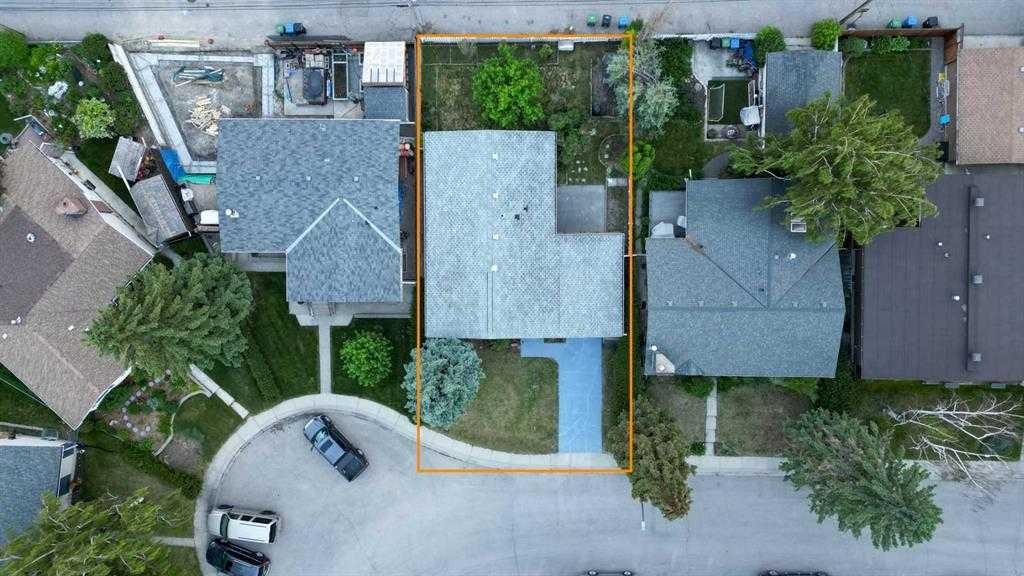 310 Wascana Crescent Se, Calgary, AB - Outdoor