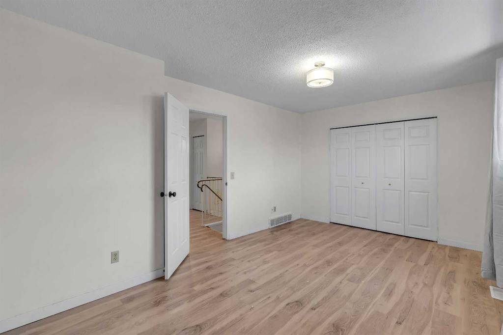 68 Templeson Crescent Ne, Calgary, AB - Indoor Photo Showing Other Room