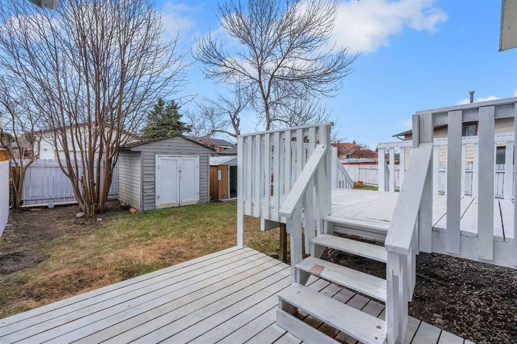 68 Templeson Crescent Ne, Calgary, AB - Outdoor