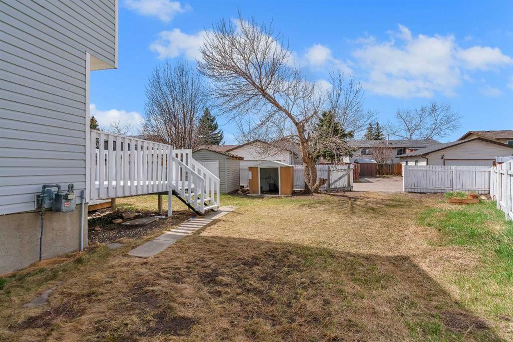 68 Templeson Crescent Ne, Calgary, AB - Outdoor