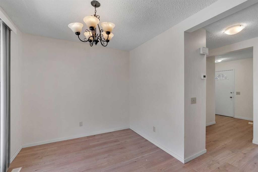 68 Templeson Crescent Ne, Calgary, AB - Indoor Photo Showing Other Room