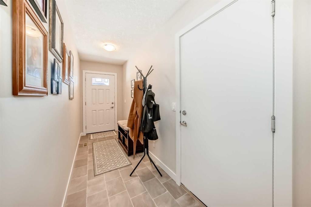 434 Sage Hill Grove Nw, Calgary, AB - Indoor Photo Showing Other Room