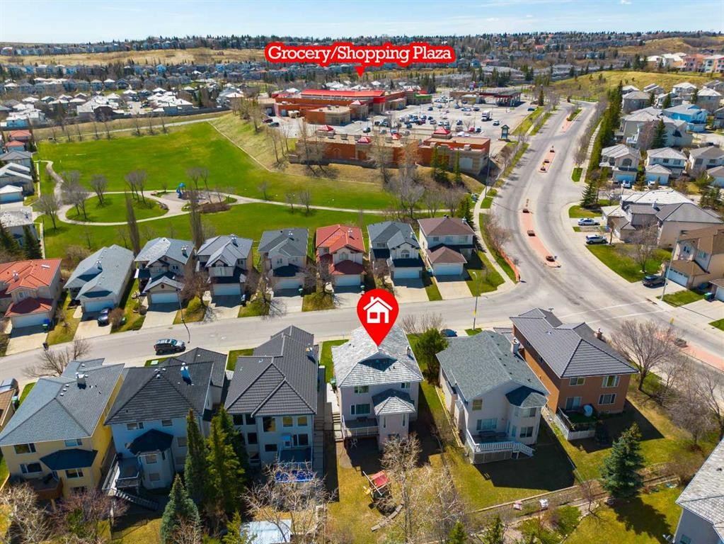 12 Hampstead Gardens Nw, Calgary, AB - Outdoor With View