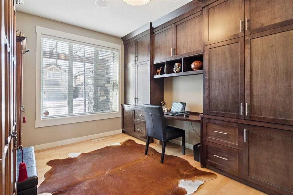 44 Aspen Summit Drive Sw, Calgary, AB - Indoor Photo Showing Office
