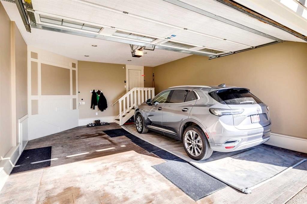44 Aspen Summit Drive Sw, Calgary, AB - Indoor Photo Showing Garage