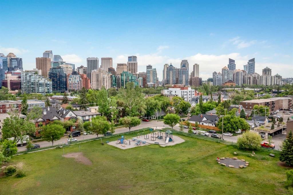 926 2 Avenue Nw, Calgary, AB - Outdoor With View