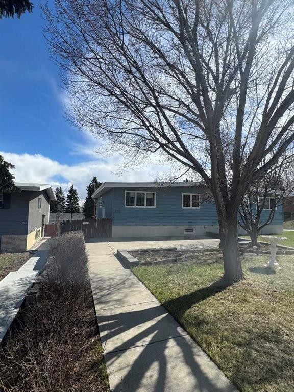 201 Holland Street Nw, Calgary, AB - Outdoor