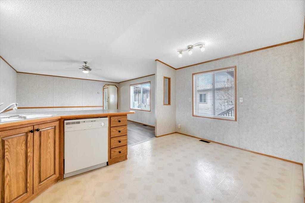 38 Doubletree Way, Strathmore, AB