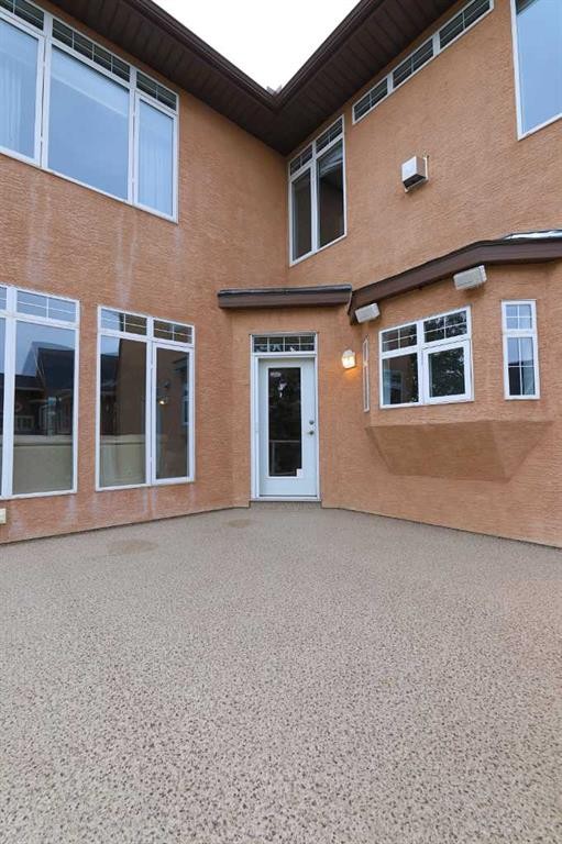 15 Rosery Drive Nw, Calgary, AB - Outdoor With Exterior