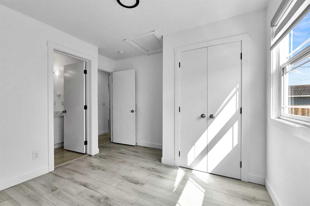 611 Penbrooke Road Se, Calgary, AB - Indoor Photo Showing Other Room