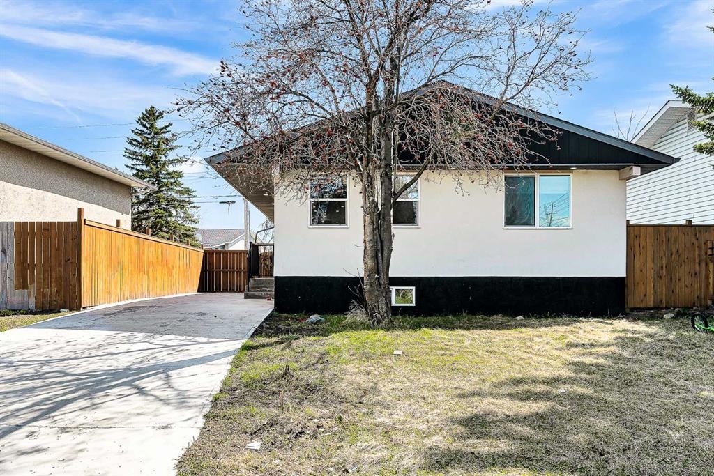 611 Penbrooke Road Se, Calgary, AB - Outdoor